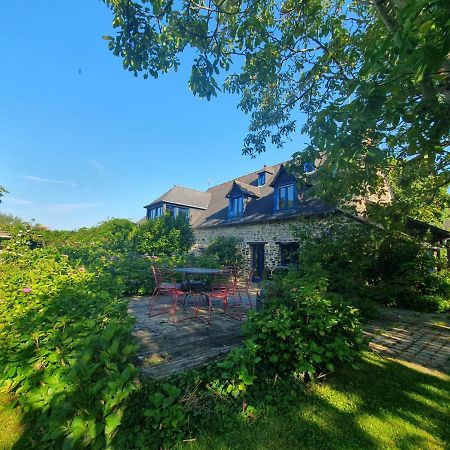 Maison En Pierre Dans Son Nid De Verdure Roz-Landrieux Exterior photo