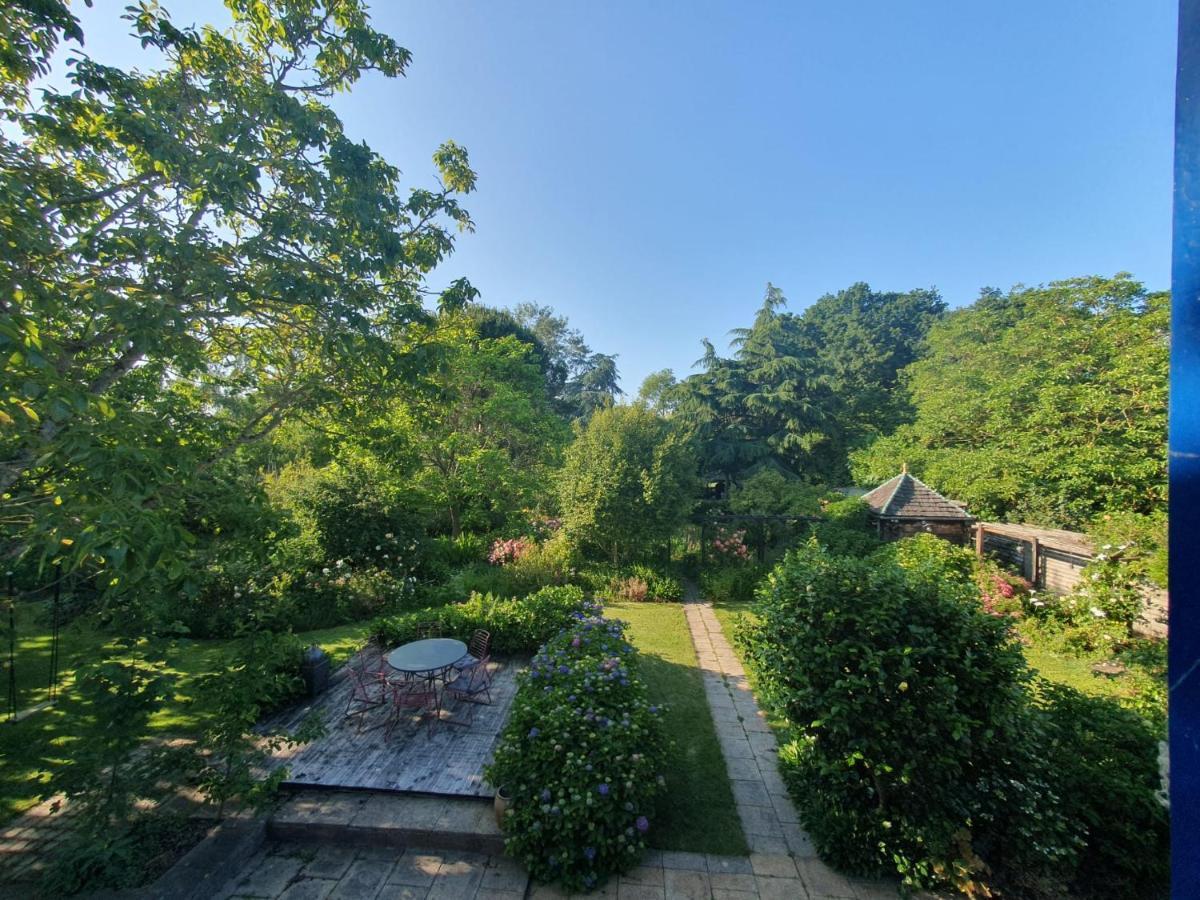 Maison En Pierre Dans Son Nid De Verdure Roz-Landrieux Exterior photo